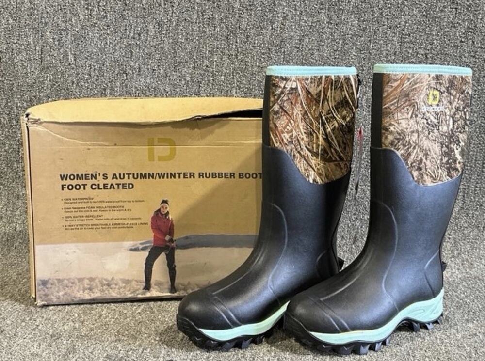 New! Women’s DRYCODE Waterproof Rubber Boots CAMO Steel Shaft Cleated Soles Sz 8